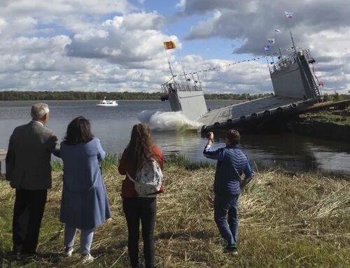 Мо осташковский хаб. Завод звезда Городомля. Осташков предприятие звезда. Осташков Селигер завод звезда. Остров Городомля завод звезда.