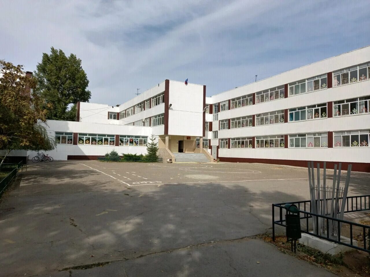 110 школа волгоград кировский. школа 3 волгоград. 33 школа волгоград. 81 школа волгоград. гимназия 14 волгоград.