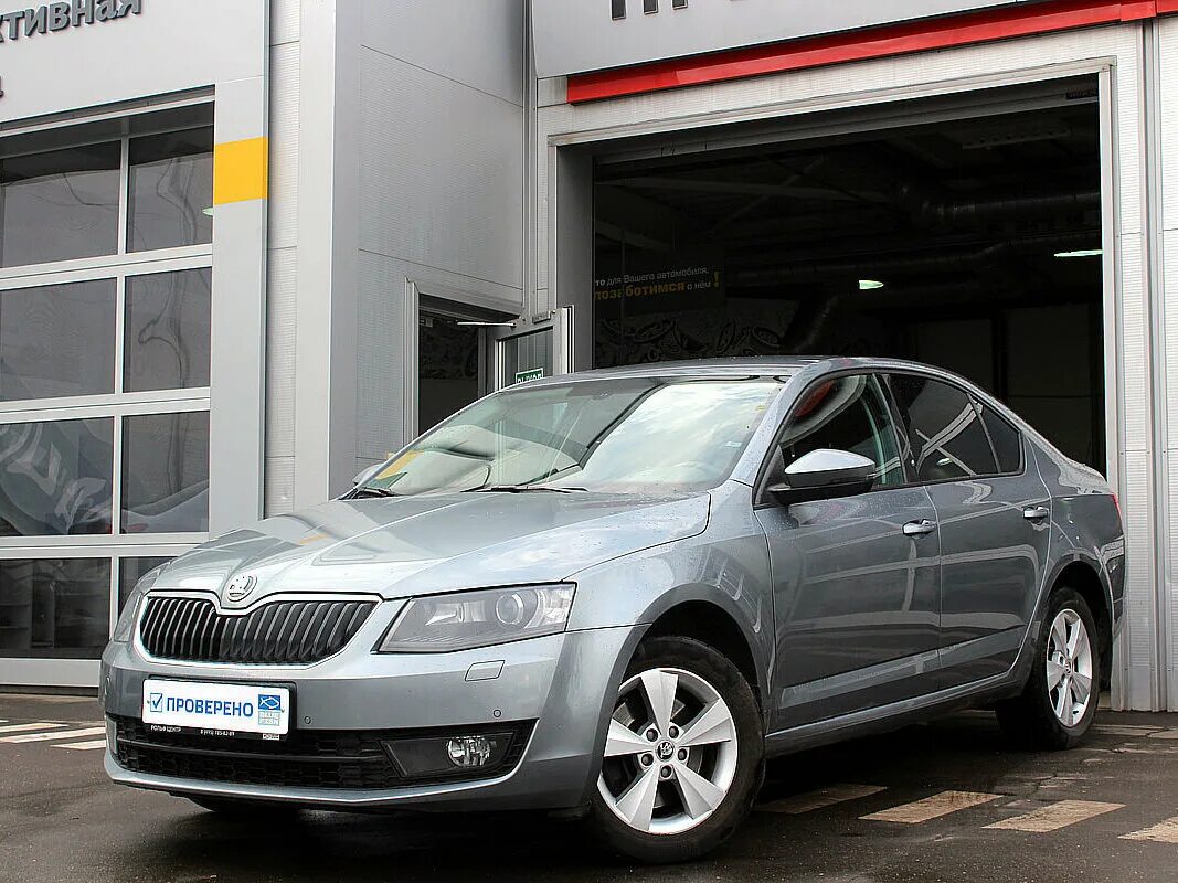 Купить октавию с пробегом в спб. Skoda Octavia 2013.