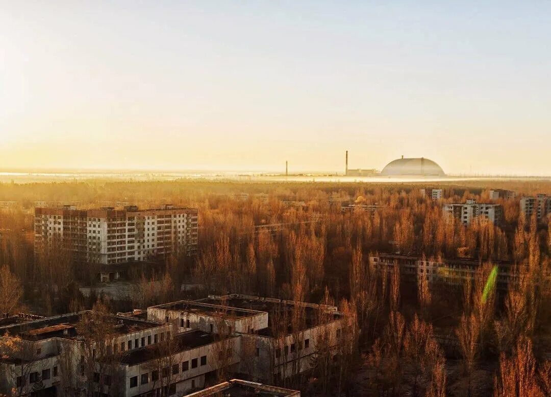 Припять зона отчуждения. Зона отчуждения Чернобыльской АЭС Припять. Зона отчуждения город Припять. Чернобыль зона отчуждения город Припять. Chernobyl zone