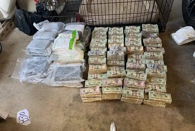 24 Миллиона долларов. Остров за 250 миллионов долларов. Seized фото. Drug Cartels' money. 4 млн долл