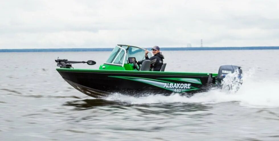 Лодка гиргис 390 рестайлинг. Реал крафт 460 фиш. Лодка girgis 390. Realcraft 500 fish. Альбакор 440 rs.