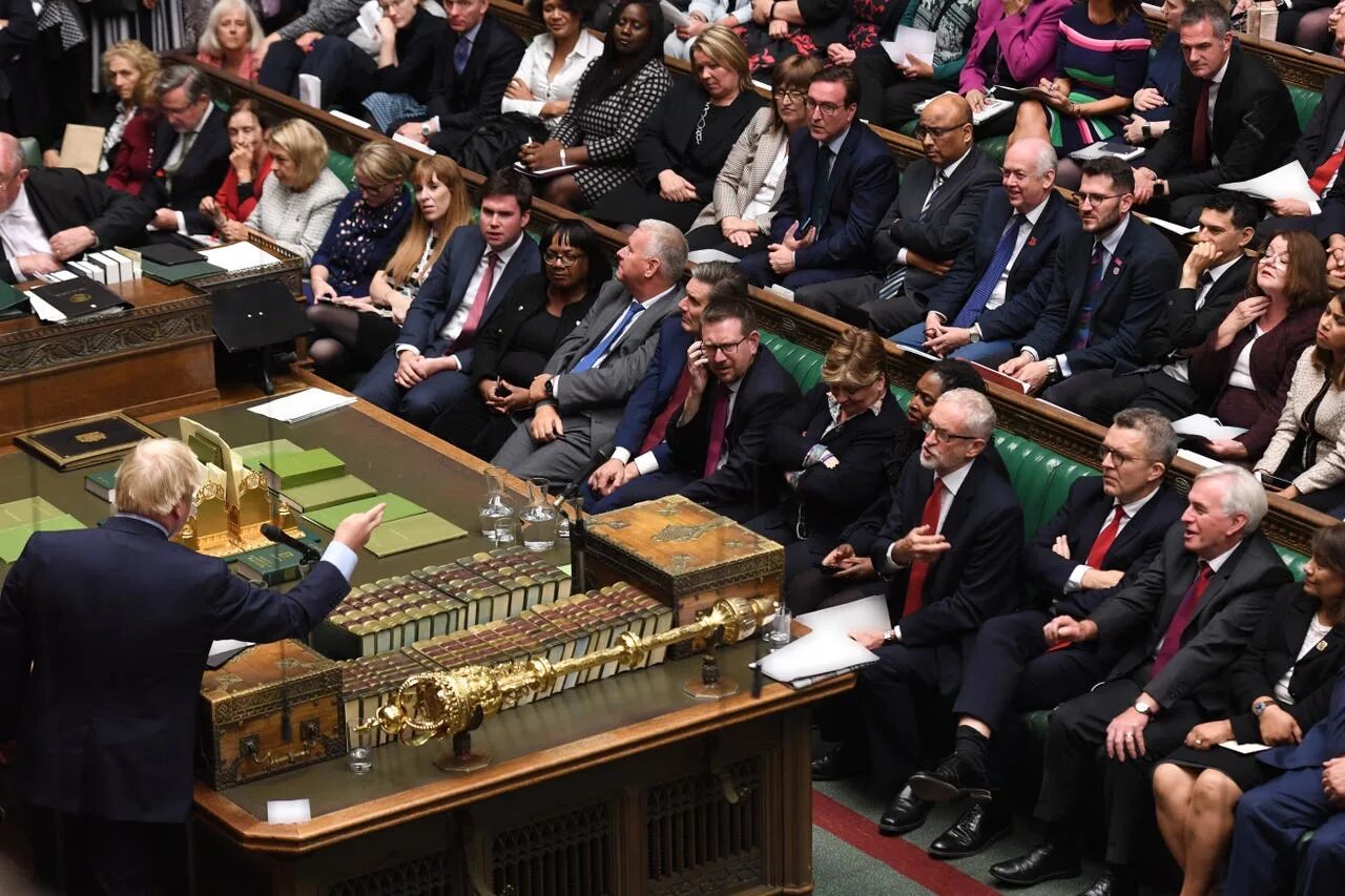 The commons uk. House of commons великобритании. палата общин великобритании. дебаты в парламенте великобритании. палата общин.