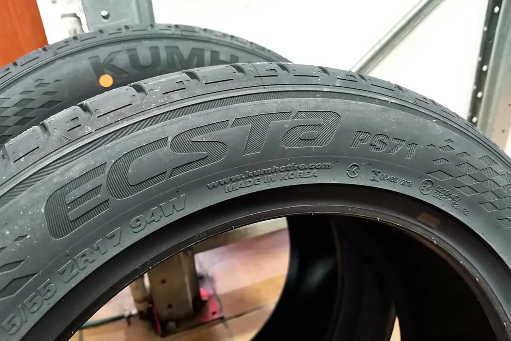 Бюджетная резина на лето. Kumho ps71. Кумхо Экста ПС 71. Kumho Ecsta ps71. Kumho Ecsta ps71 225/40 r18 92y.