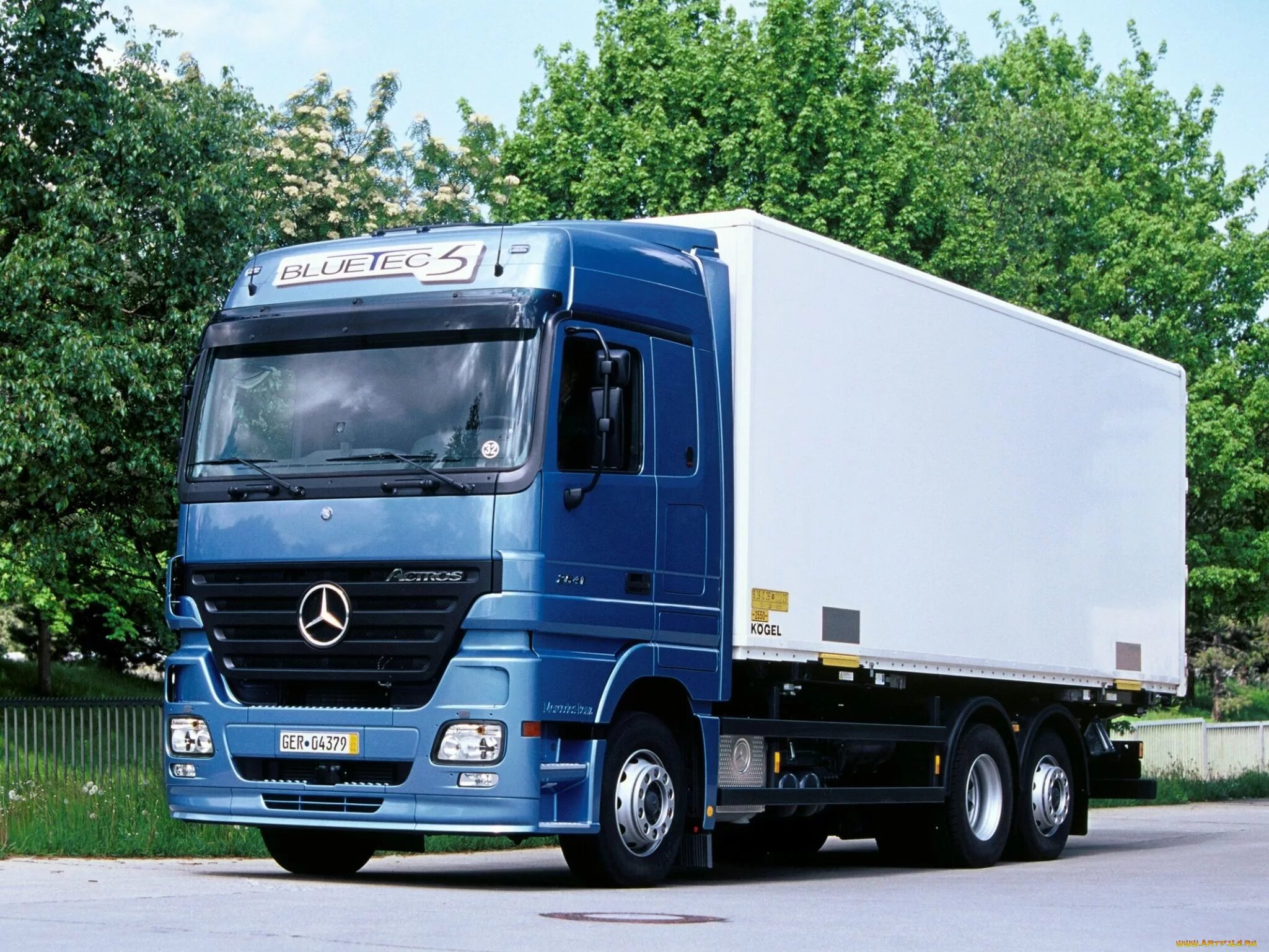 Купить мерседес мп3. Mercedes-Benz Actros 2541. Мерседес Бенц 2541 Actros. Мерседес Актрос 2541 грузовик. Мерседес Актрос фургон.