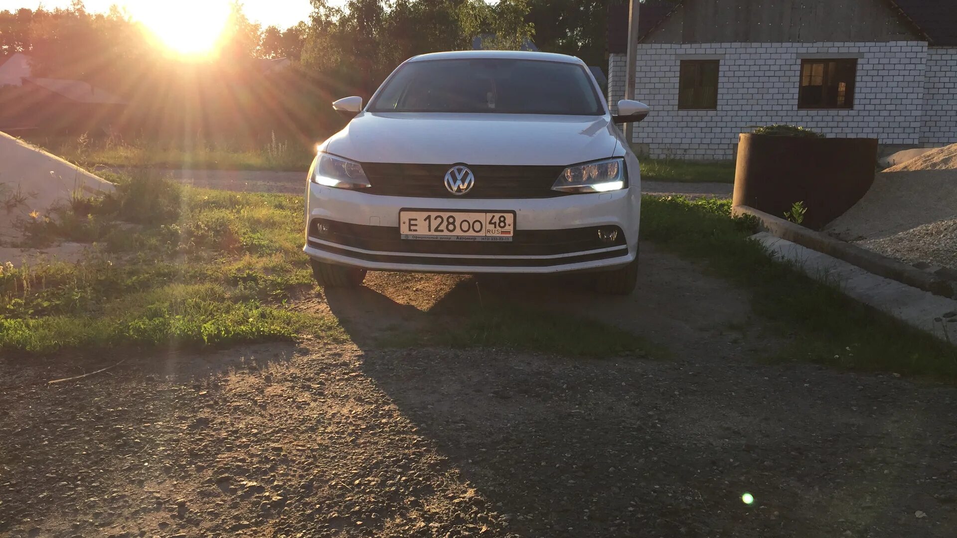 Accord 6 дхо. Лампочка светодиодная volkswagen jetta 6. Лампа ходовых огней фольксваген джетта 6 2013 года. Ходовые огни на фольксваген джетта. Ходовые огни джетта 6.