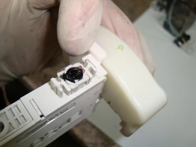 Картридж 1281 epson. Как заправить картридж epson. Заправка пзк epson. Epson 73 картридж дозаправка. Epson картридж epson t08034010.