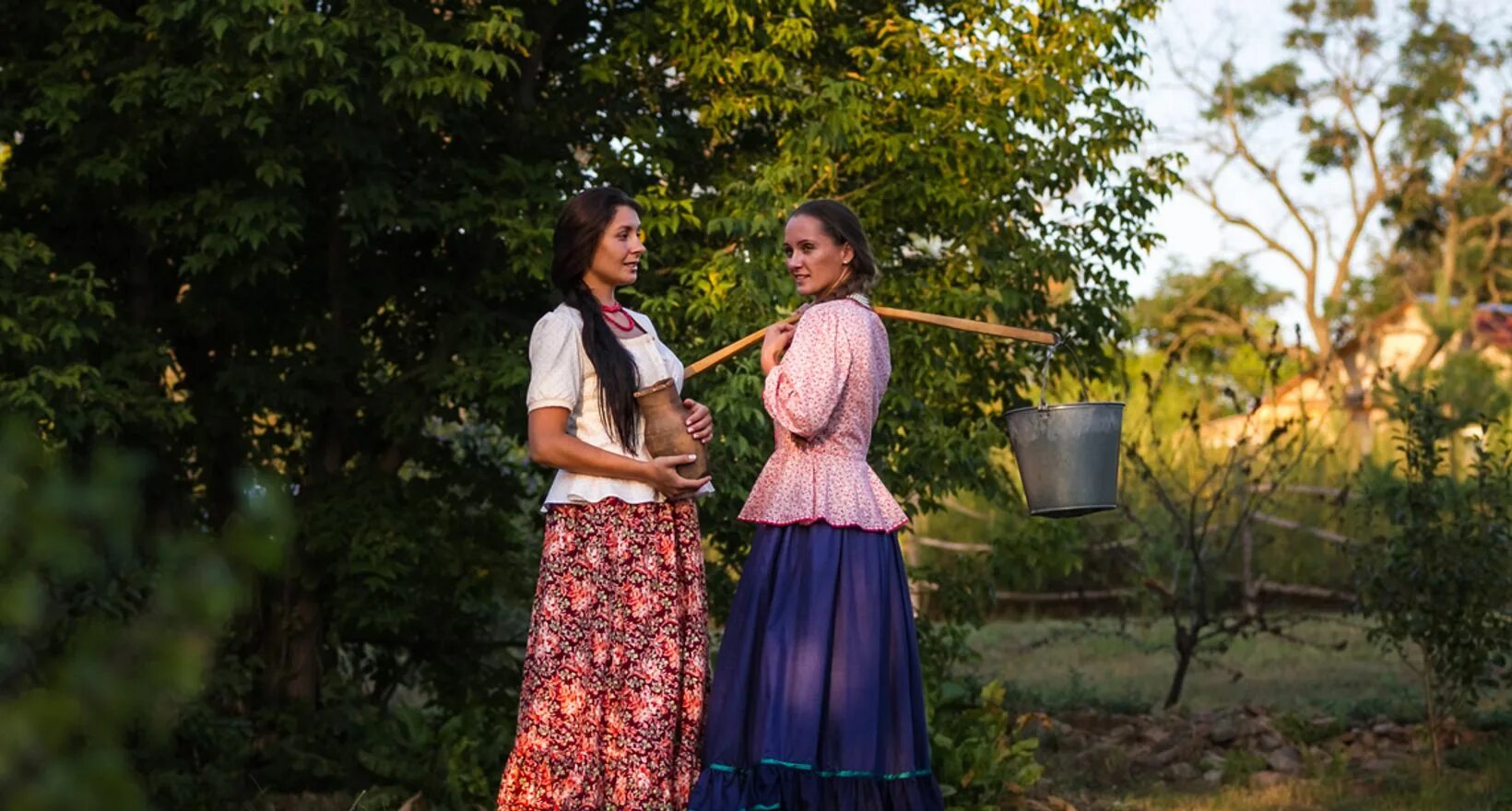 Дневник казачки деревенская жизнь на. Донская казачка. Женщина Донская казачка. Донская казачка внешность. Донской казак Донская казачка.