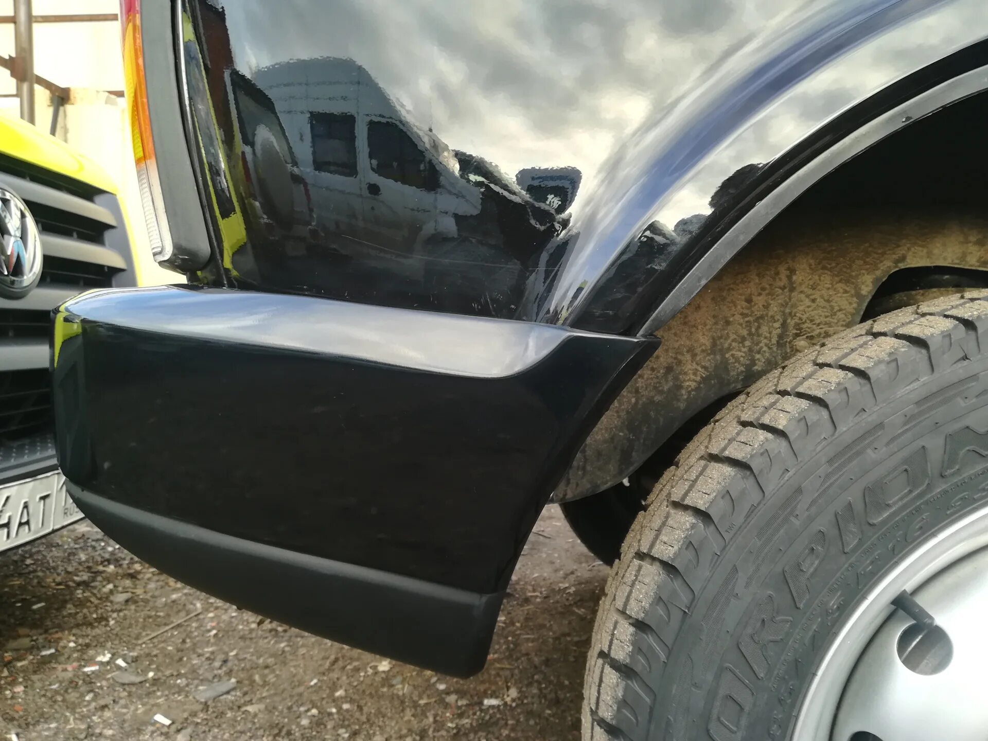 Подкрылки 2121 на урбан. Подкрылки на ниву 21214 без саморезов. Подкрылки нива урбан. Подкрылки на ниву 21214. Подкрылки 2121 на урбан.