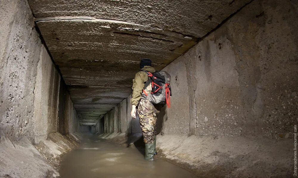 диггерство опасность. Anarchy: wolf's law : prologue. освещение смотровых ям. диггеры в московском метро. рельсы метрополитена.