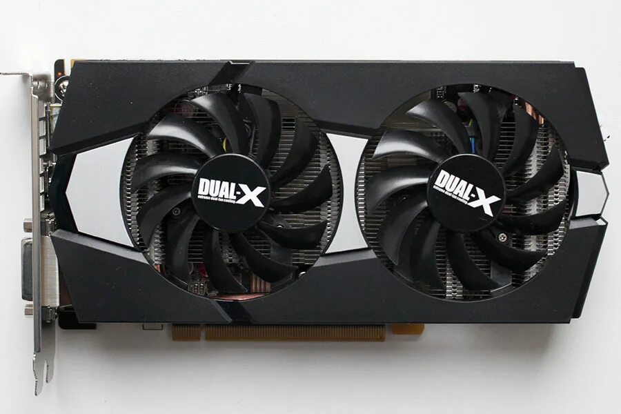 Sapphire radeon r7. POWERCOLOR r7 265 2gb. AMD r7 265 2gb Sapphire. R7 270 Sapphire. Sapphire r7 265 Dual x.