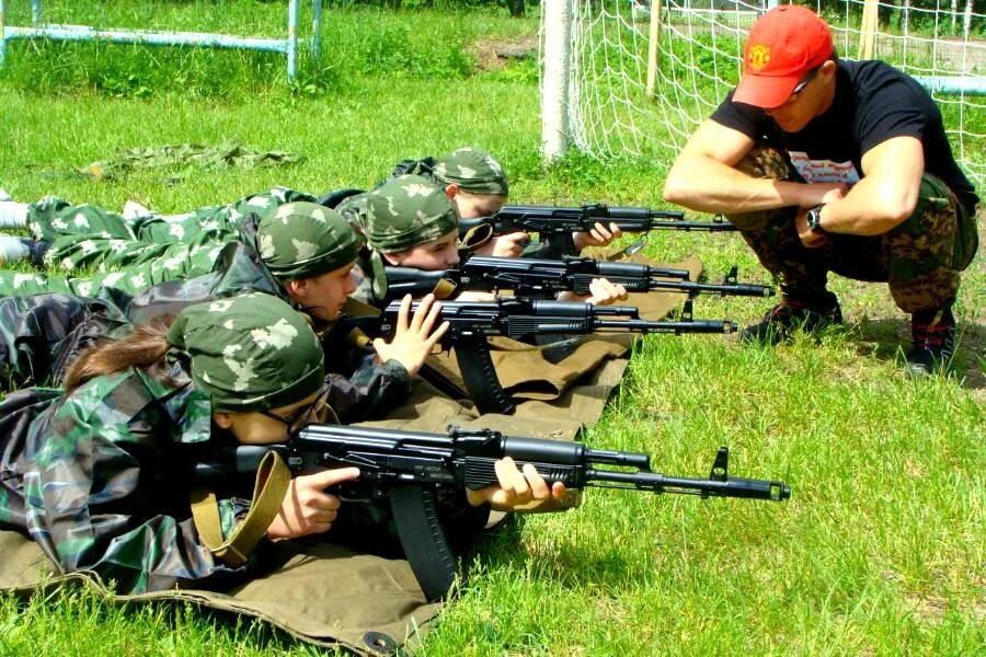 Военно спортивный лагерь. Развед бат лагерь. Детский лагерь Разведбат. Детский военно-спортивный лагерь “Разведбат”. Детский военный лагерь.