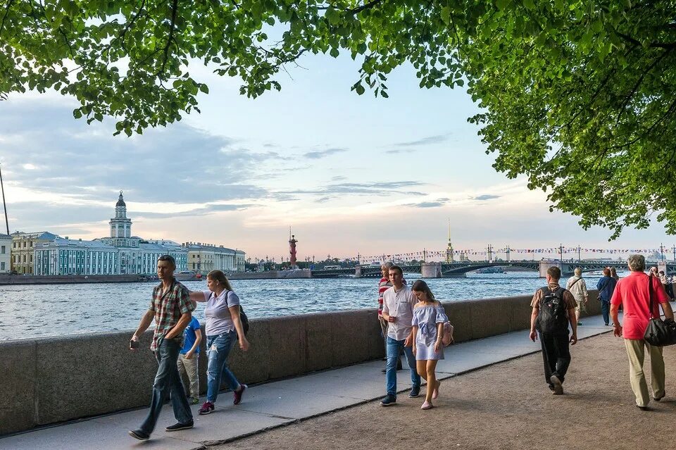 Лет наб. Санкт-петербург лето. питер летом. петербург лето люди. фотосессия прогулка по питеру.