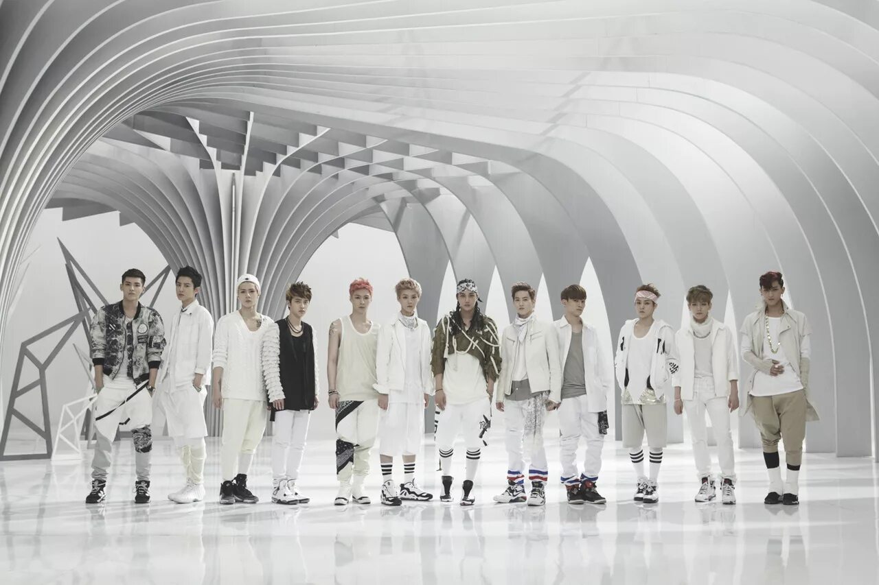 Exo wolf. Эксо вульф. exo эра wolf. exo wolf фотосессия. exo wolf обложка.
