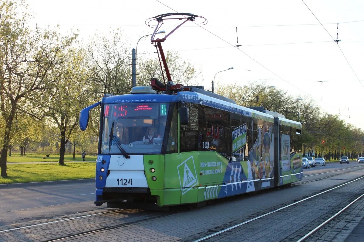 Трамвай 25 маршрут остановки. Трамвай 71-152 ЛВС-2005. Трамвай ЛВС 2005. 71-152 (ЛВС-2005). Трамвай 71-152 ЛВС-2005 синий зеленый.
