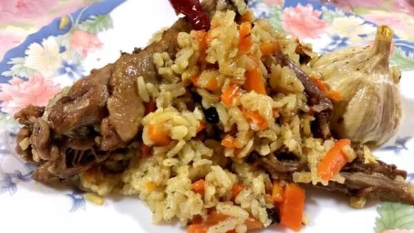 Как приготовить плов из утки. Плов с уткой в мультиварке. плов с уткой и черносливом. плов на утке. плов из утки в мультиварке.