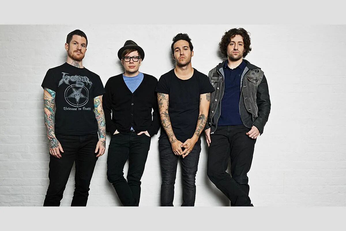 L to fall. Группа fall out boy. группа fall out boy 2025. fall out boy 2025. группа fall out boy 2025.