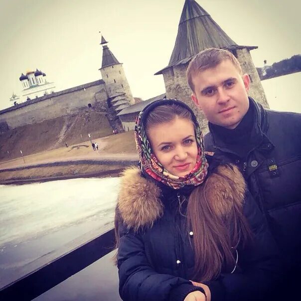 Семейная пара в спб. Свинг архангельск. Свинг могилев. Свинг могилев. Свинг пенза.