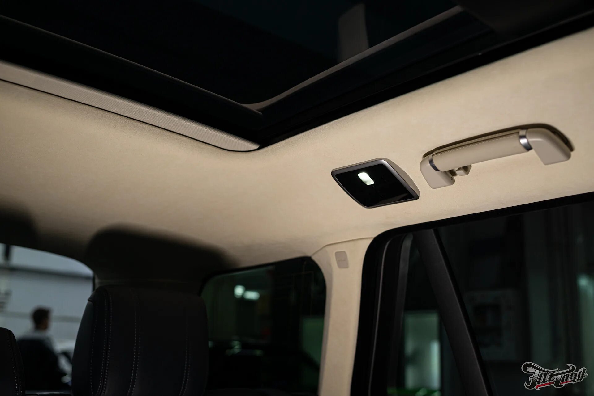 Обшивка потолка с люком, range rover 2010 - 2012, цвет: слоновая кость (ivory), 