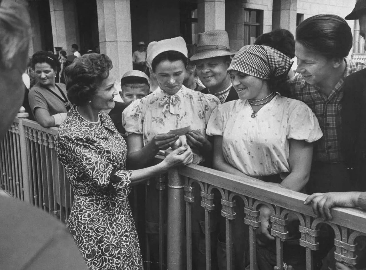 События 1959 года в ссср. Никсон в Москве 1959. Никсон в СССР 1959.