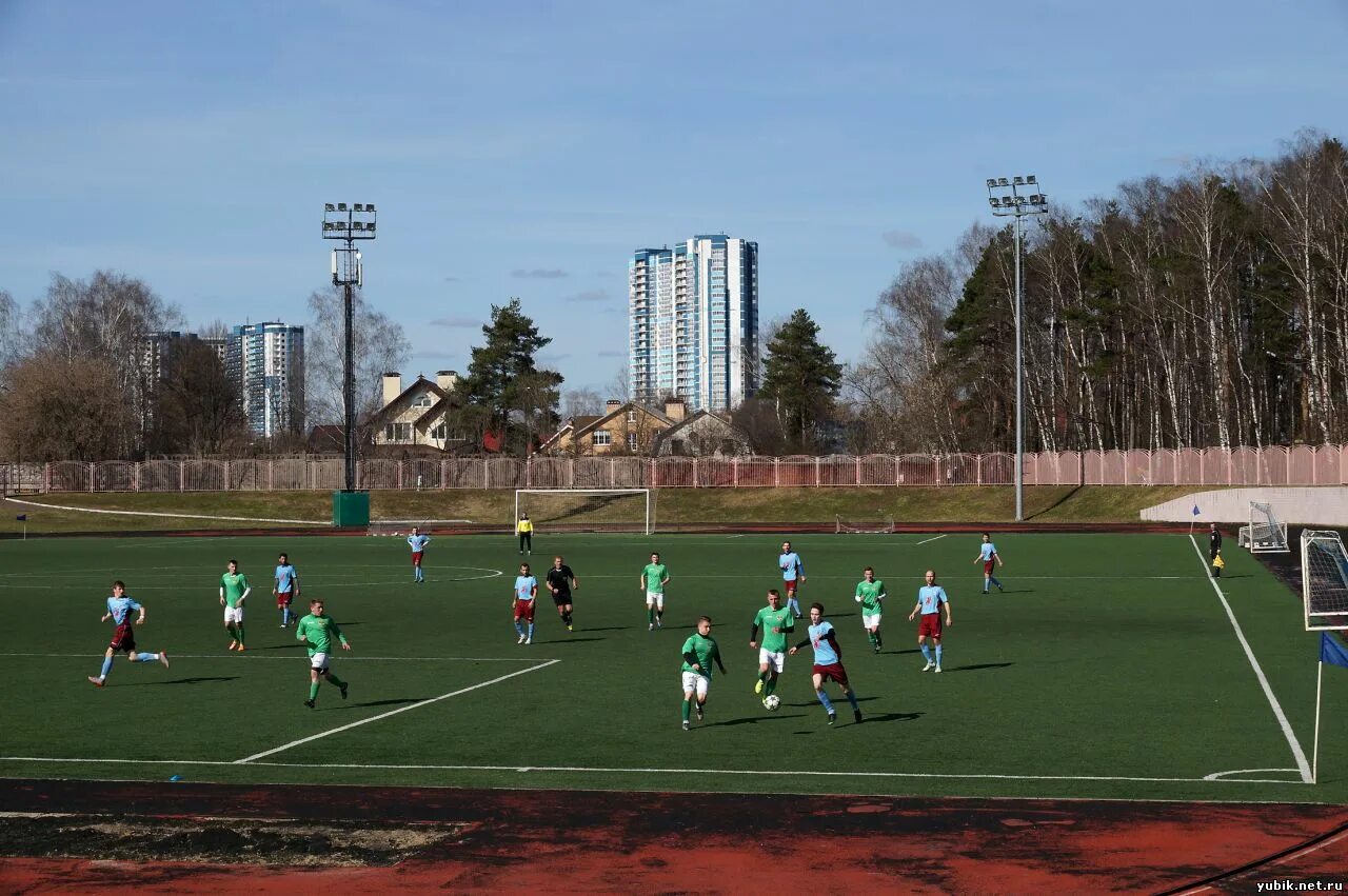 Стадион чайка воронеж. Стадион Чайка Королев. Стадион Чайка Юбилейный. Реконструкция стадиона Королев Чайка. Стадион Чайка Углич.