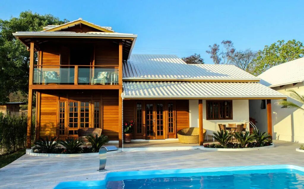 Гаражи греции. Крыша тропического дома. Casas pre moldadas em Joinville.