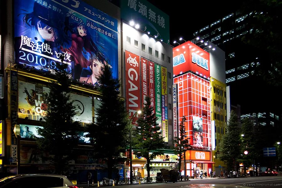 япония токио магазины. японские магазины токио. японские магазины токио. кабуки-тё токио. аниме магазины в токио район акихабара.