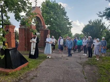 Родительская суббота кладбище