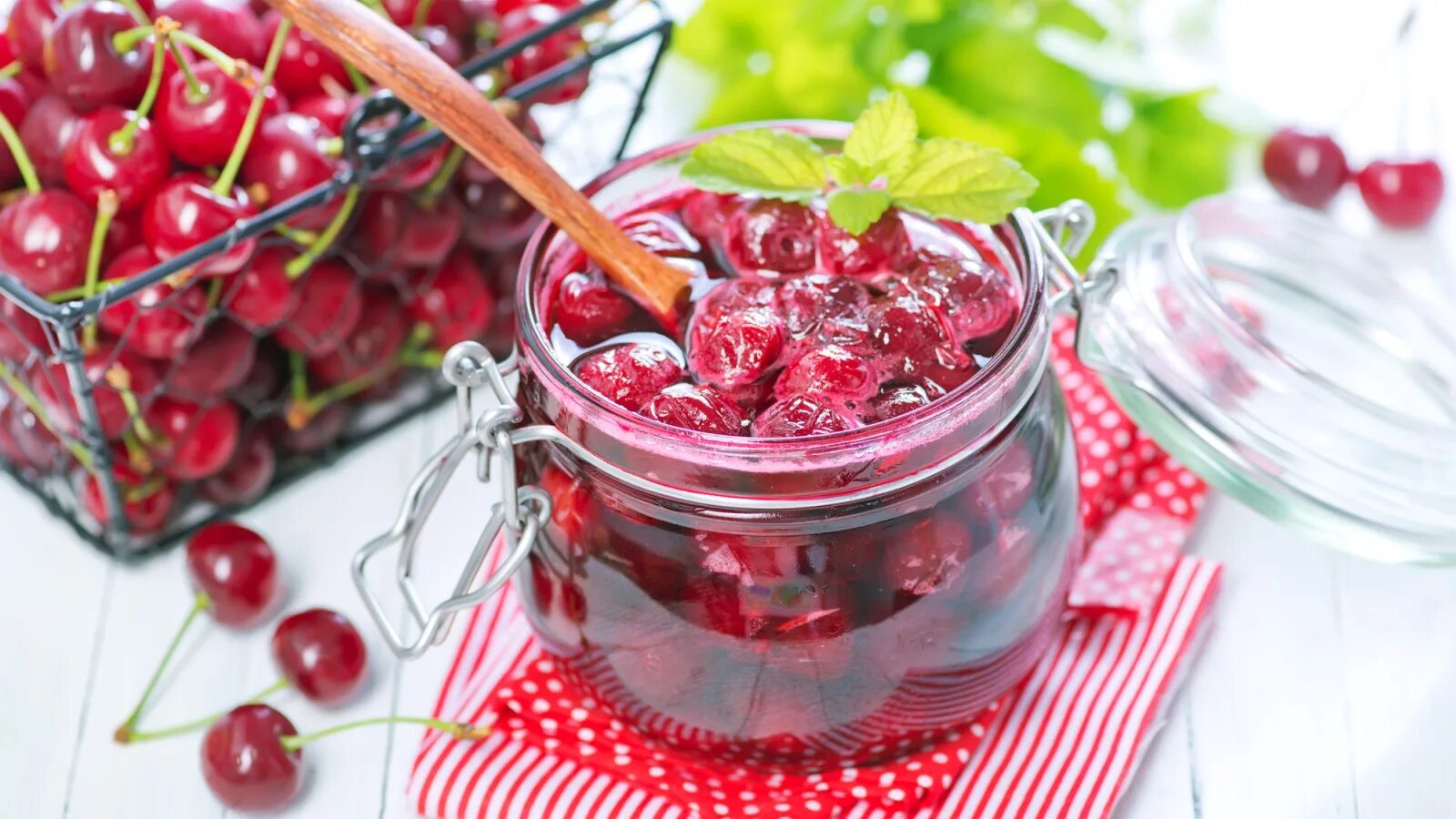 Маринованная вишня на зиму