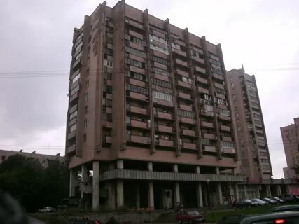 Тореза 2