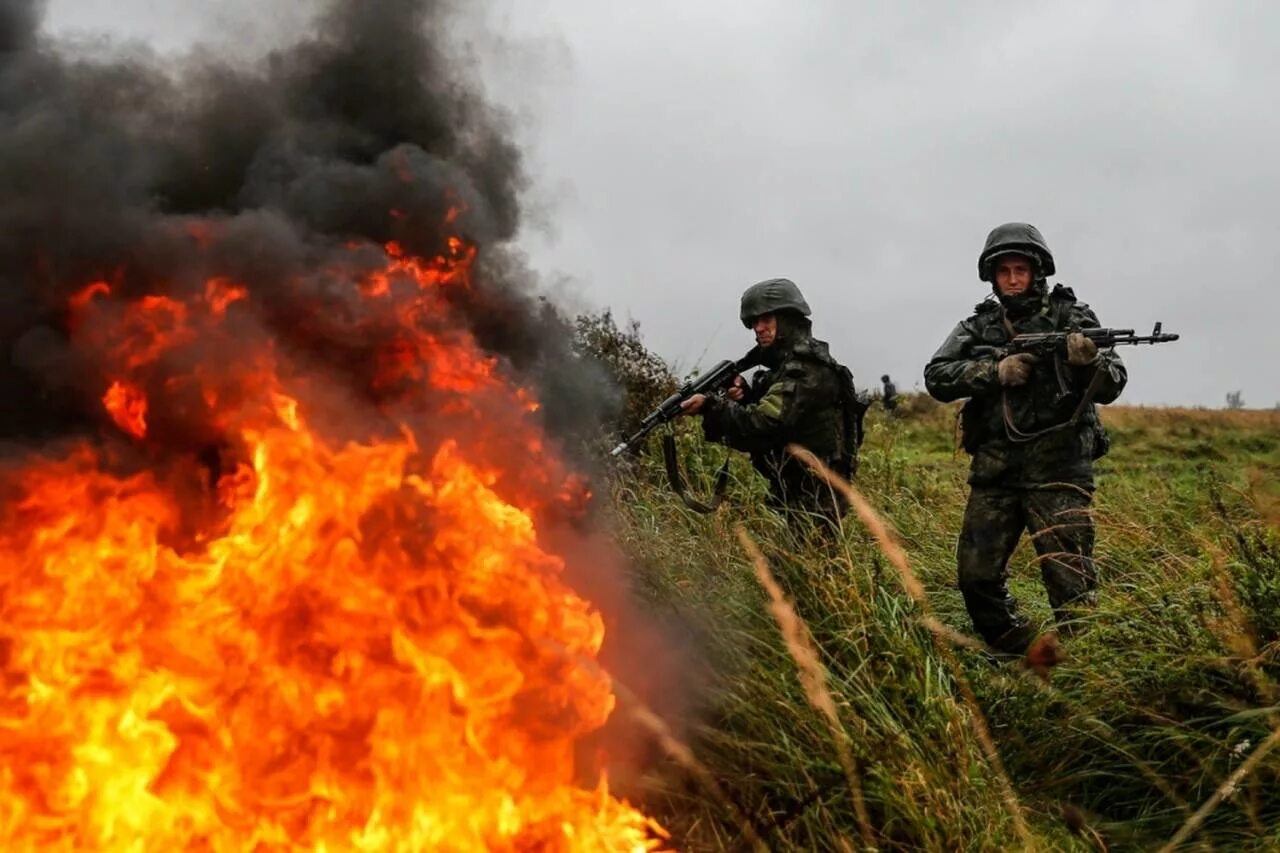 Видео боевых действий вс рф. Мотострелковые войска РФ. Военные учения. Боевые действия. Армия РФ Мотострелковые войска.