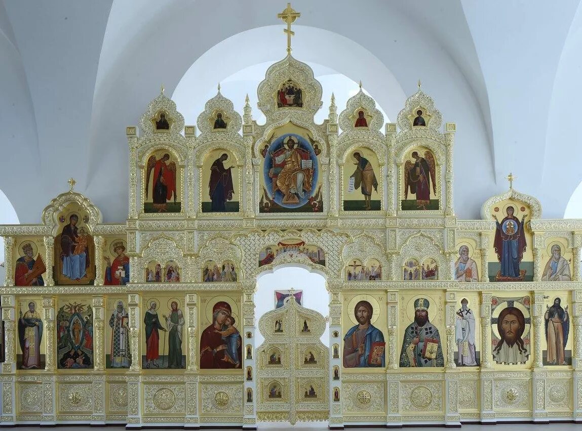 алтарь и иконостас в православном храме. иконостас храма святого владимира в с-петербурге. каноны иконостаса. успенский собор во владимире иконостас. иконостас храма рождества христова дивеево.