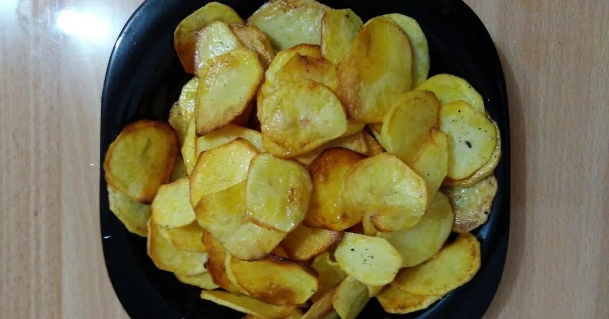 Как пожарить чипсы. Как пожарить чипсы. Чипсы из картофеля. Чипсы potato chips. Как пожарить чипсы.