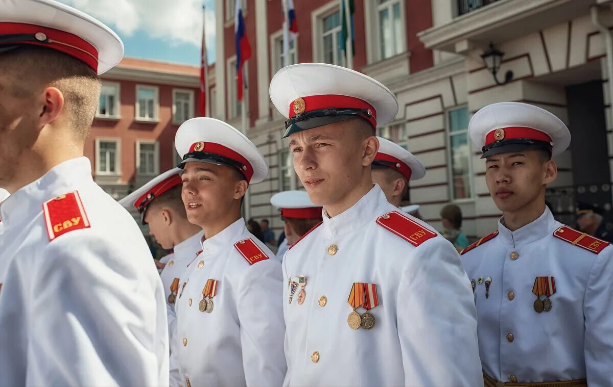Выпускники суворовского училища. Тульское военное училище. Уссурийское сву выпускники 2022. Выпускной суворовского училища. Выпускники суворовского училища.