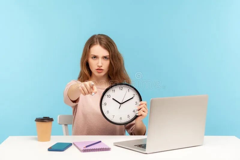Woman of an hour. Woman of an hour. Девушка в белых часах. Девушка с будильником в руках. Woman of an hour.