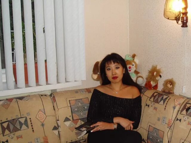 Девушки знакомятся ростов-на-дону. Ростовские женщины. Свободные женщины ростова. Женщина ростов без регистрации с телефонами. Незамужние девушки ростов.