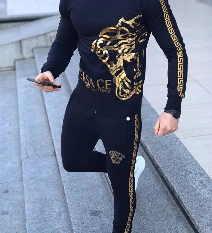 Спортивный костюм Версаче. Спортивный костюм Версаче Medusa. Спортивный костюм Версаче мужской. Костюм Версаче спортивный BMS-42444