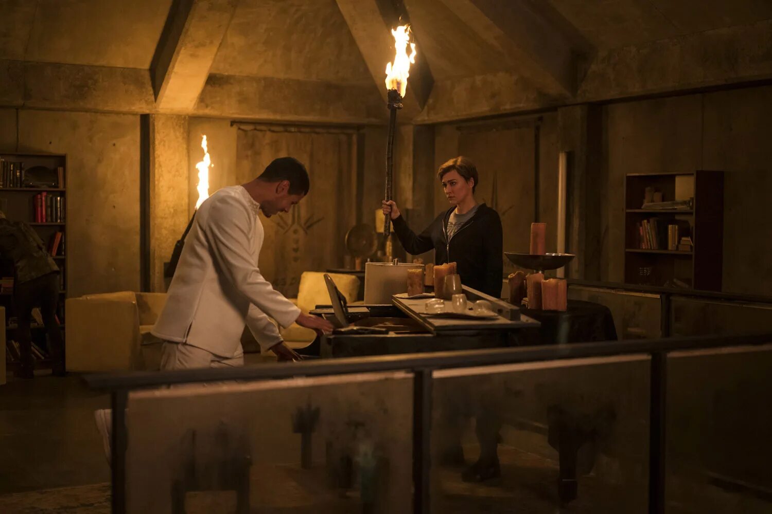 Бункер на лубянке. Апокалипсис. Страшный бункер. Фильм про парня который вышел из бункера. Вышел из бункера.