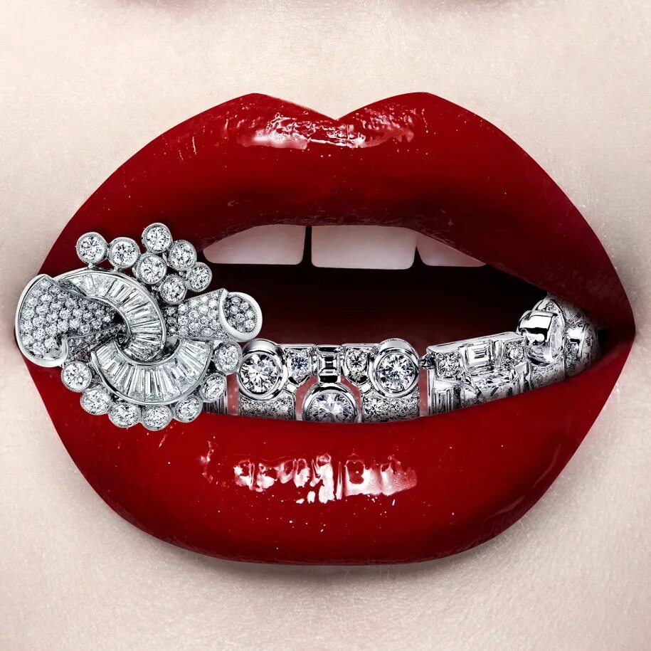 Шикарные губы. Губы со. Блеск для губ. Губы пинтереста. Поцелуй в губы.