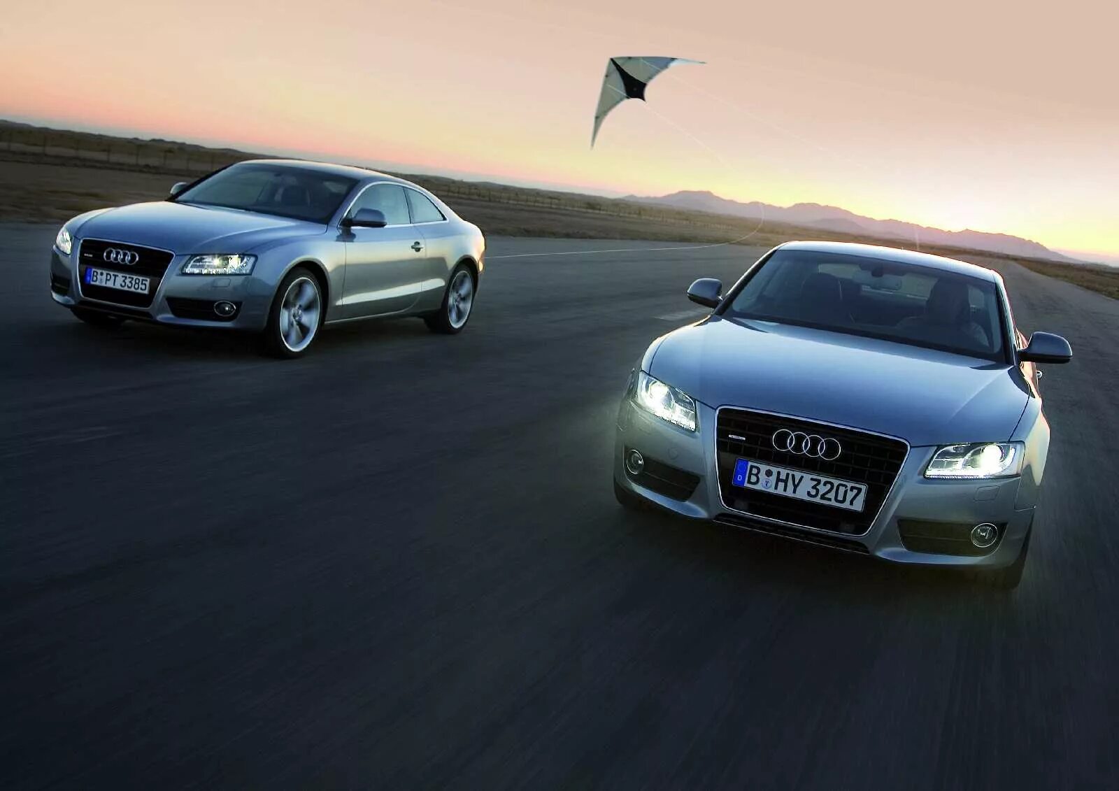 Машина Audi a5. Ауди а5. Ауди с5 4.2. Audi a8 vs Audi a4. Тесты ауди а4