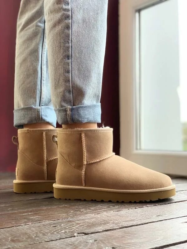 Ugg isabelle transparent waterproof. Угги женские 2022. Уггм. Ugg обувь женская зимняя 2020. Ugg classic mini ii.
