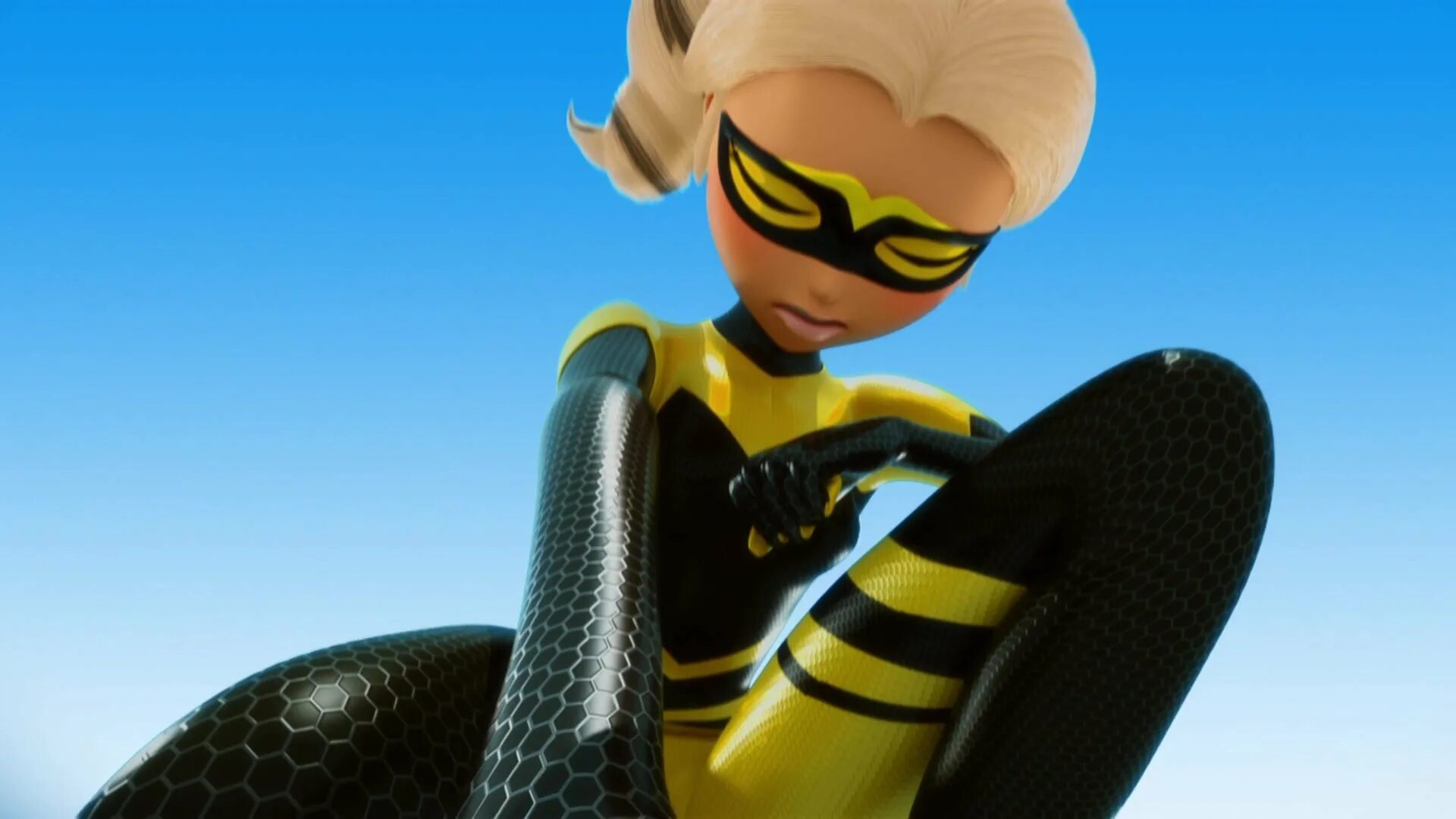 Квин би и весперия. Queen bee dc. Queen bee artist. Queen bee 324. Богиня пчел.