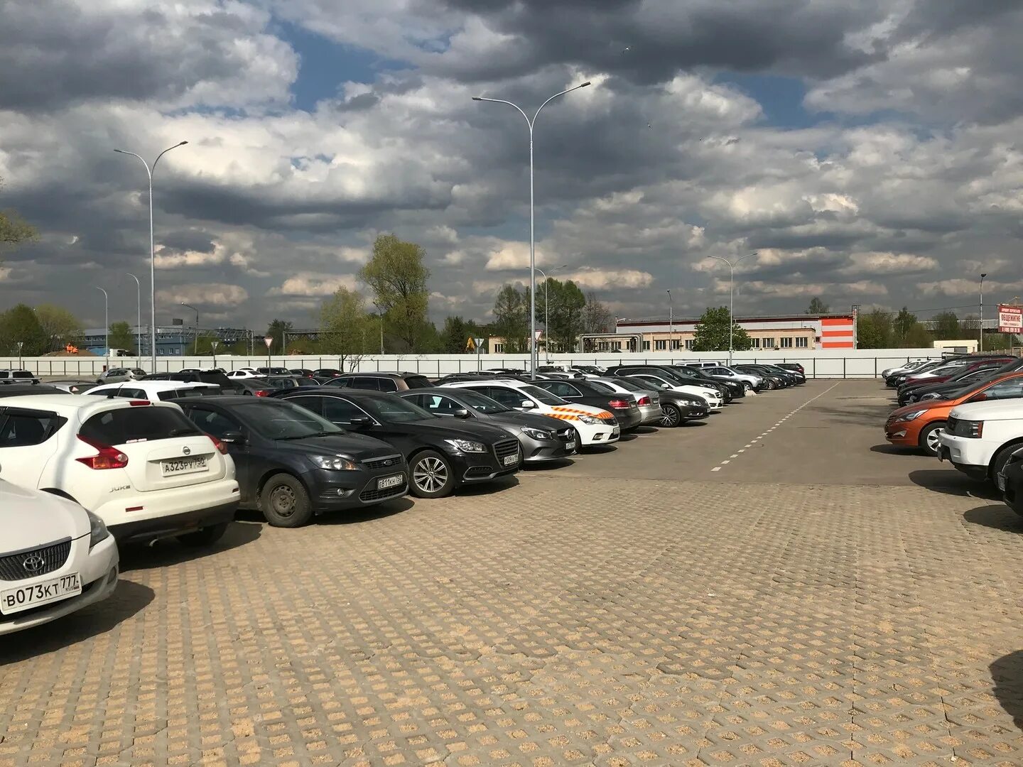 парковка p13 пулково. парковка р4. парковка р4 в пулково. зг фото. краткосрочная парковка пулково.