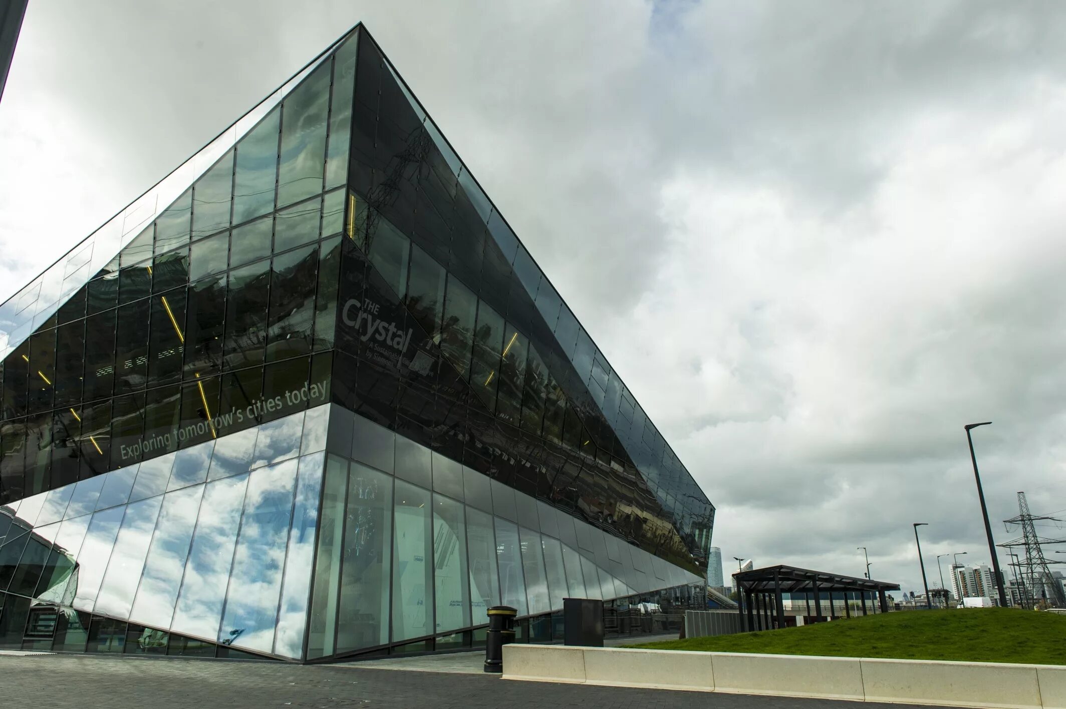 Complex crystal. Комплекс кристалл (the crystal). the crystal в лондоне. кристалл, лондон (leed platinum). энергоэффективный комплекс crystal.