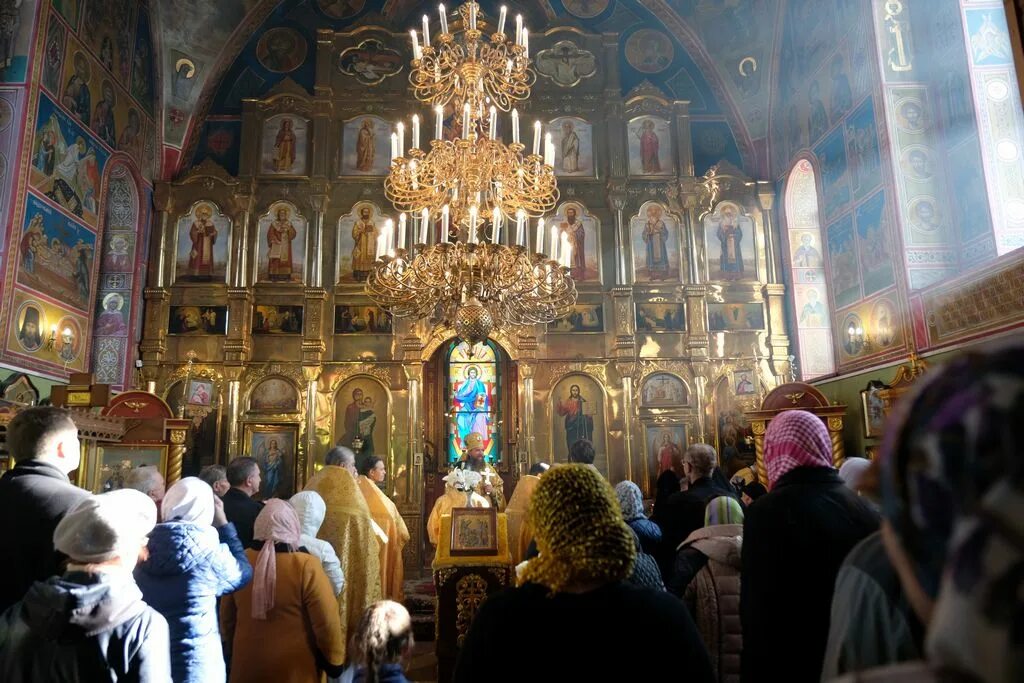 Клирики храма. Храм служба в 10. Храм петра и павла в солдатской слободе лефортово. Храм служба в 10. Храм служба в 10.