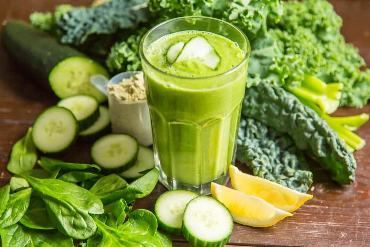 Зелёный смузи детокс. Напитки смузи Smoothie Green. Щавелевый смузи. Шпинатный смузи. Смузи с сельдереем для похудения рецепты