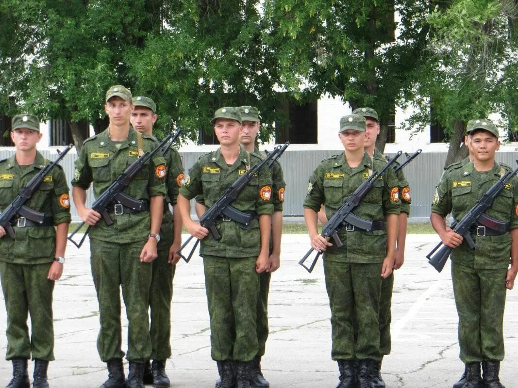 Командир 30 омсбр рощинский. 15 омсбр аглиев. Тамбов рэб 61460. Вч90600 рощинский. Номер 15 бригады.
