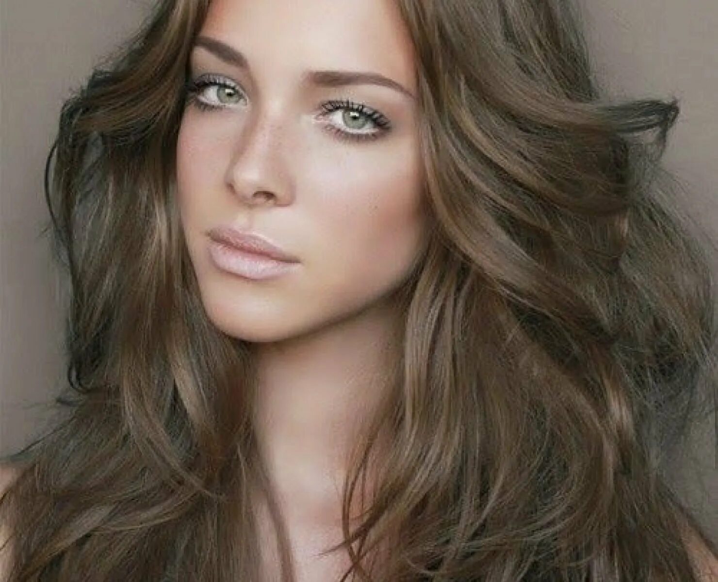 Прелесть русый. Dark ash blonde цвет волос. руссо карамельно пепельный цвет. пепельно русый. эш браун цвет волос.