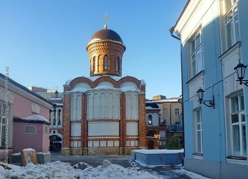 Храм иверской иконы божией матери на большой полянке. Иверский храм на полянке. Иверская община сестер милосердия в москве. Иверский храм на полянке. Иверская община полянка.
