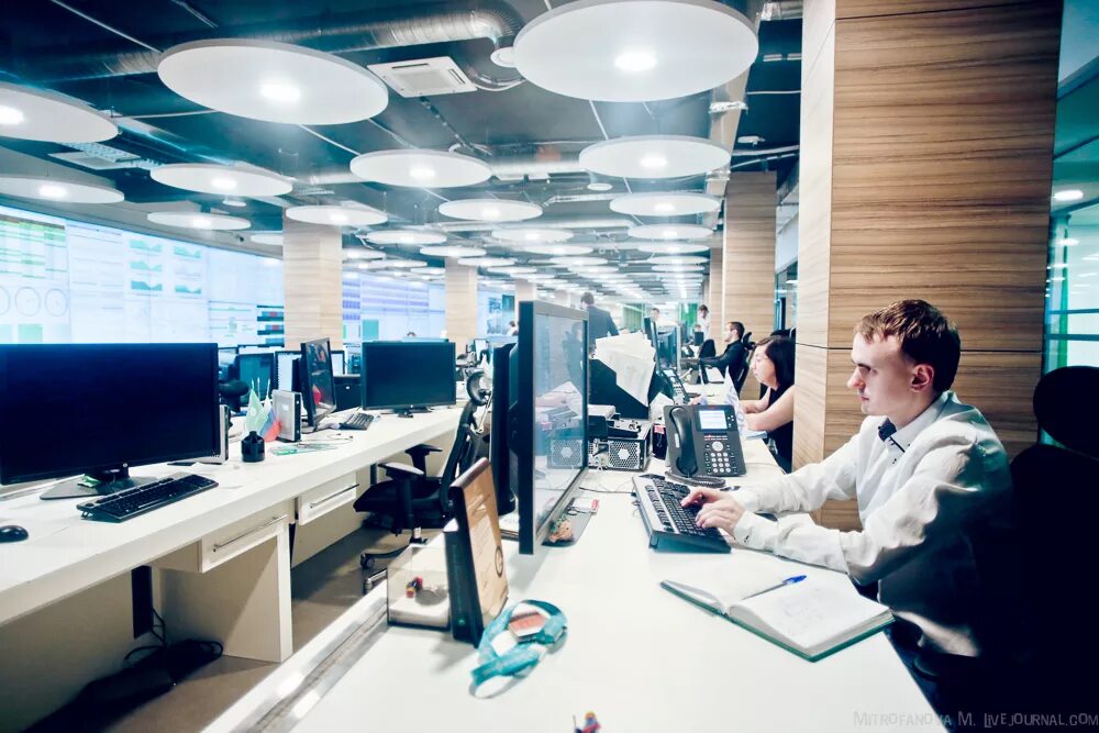 Мегафон ецус запад. Единый центр управления сетями спб. Gnoc. Ецус мегафон санкт-петербург. Павел белесов мегафон.